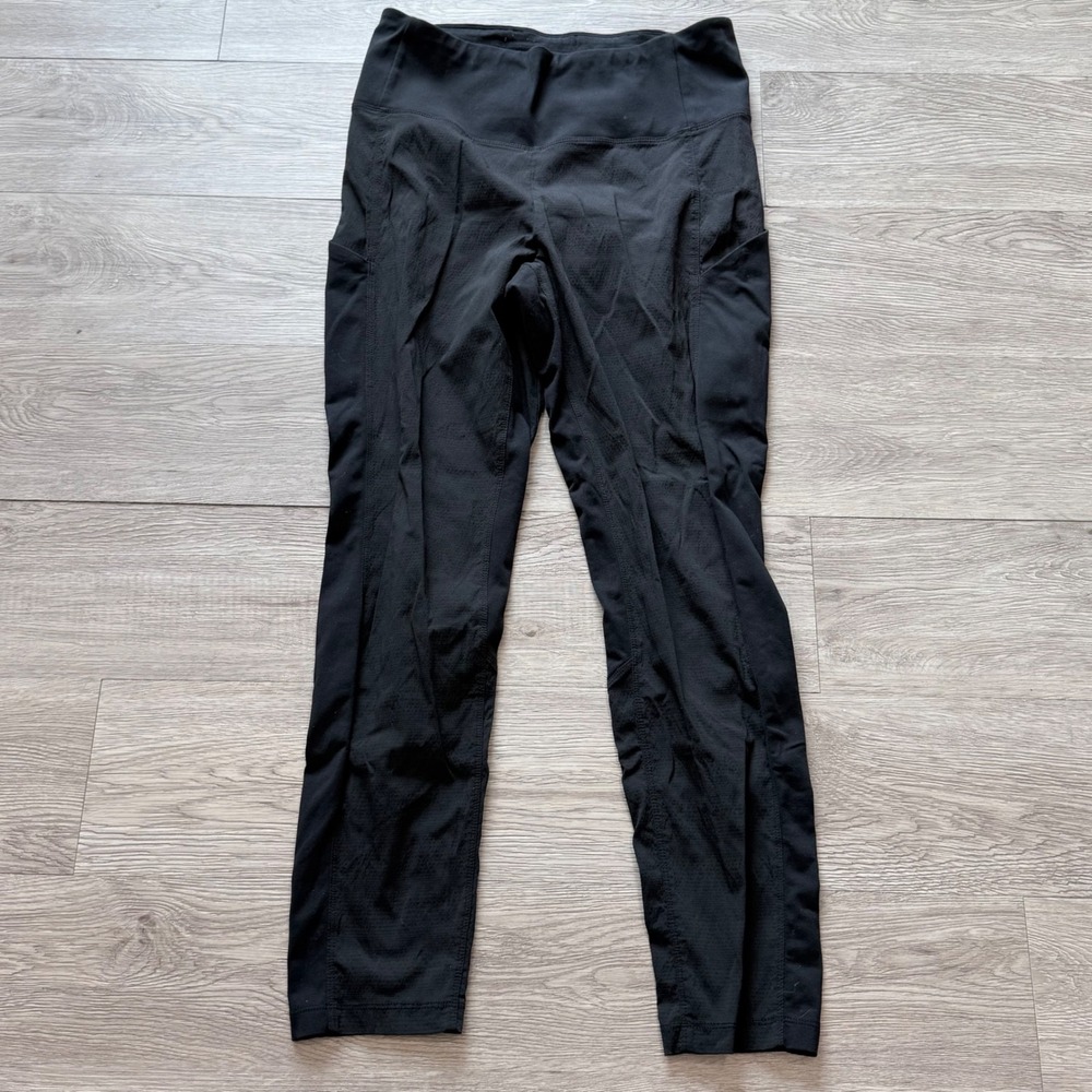 Athleta Trekkie Hybrid Crop Tight Black Hiking Leggings Size 6